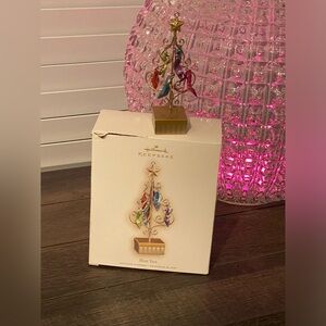 Hallmark Keepsake A Shoe Fanatic Shoe Tree 2007